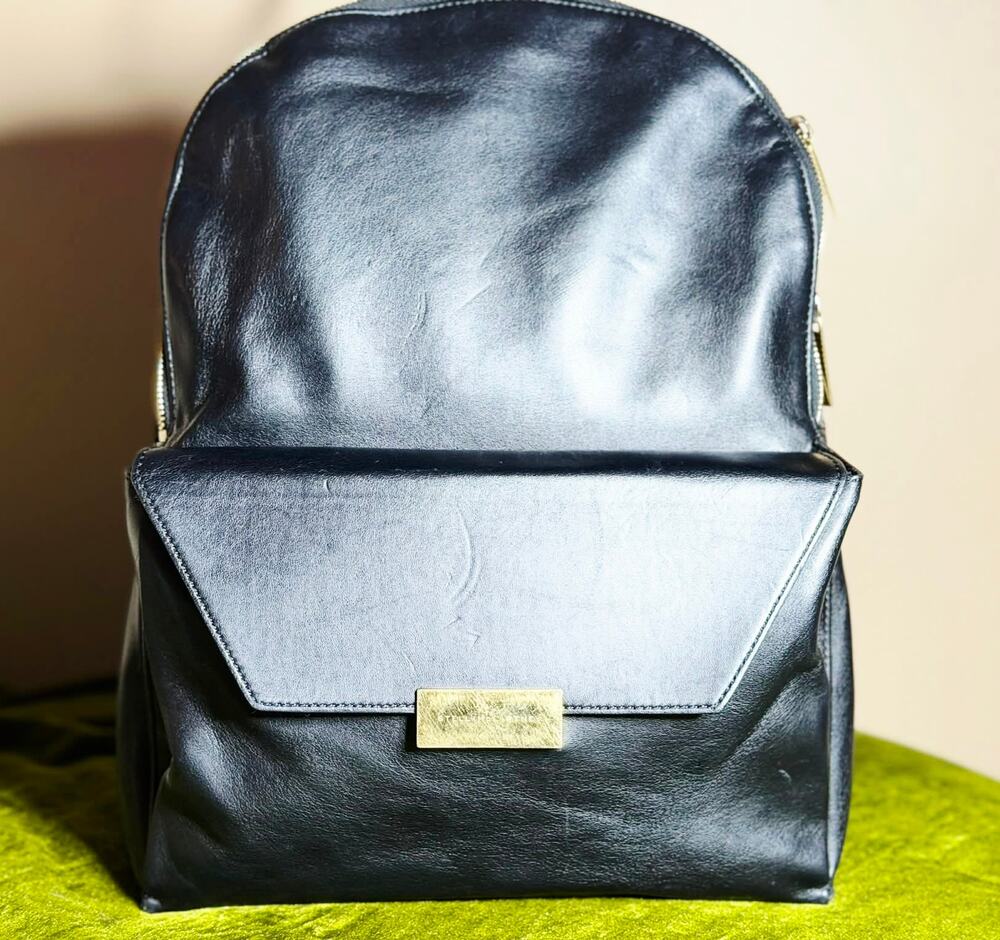 GUC - Stella McCartney Black Beckett Vegan Leather Backpack – Gold Hardware